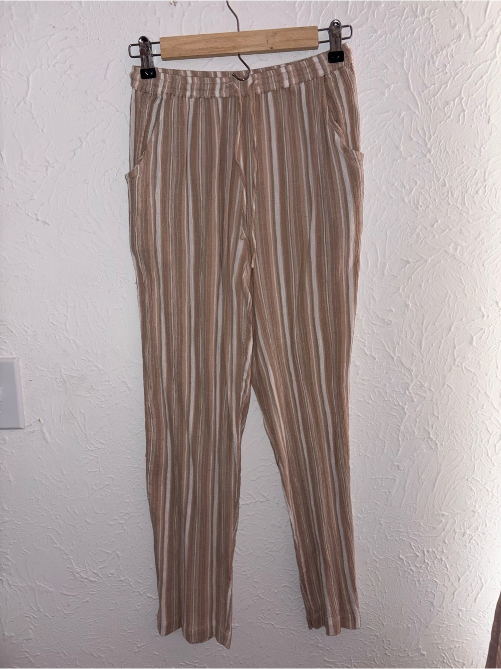 new directions Beige & White Striped Straight-Leg Pants Trousers 100% cotton